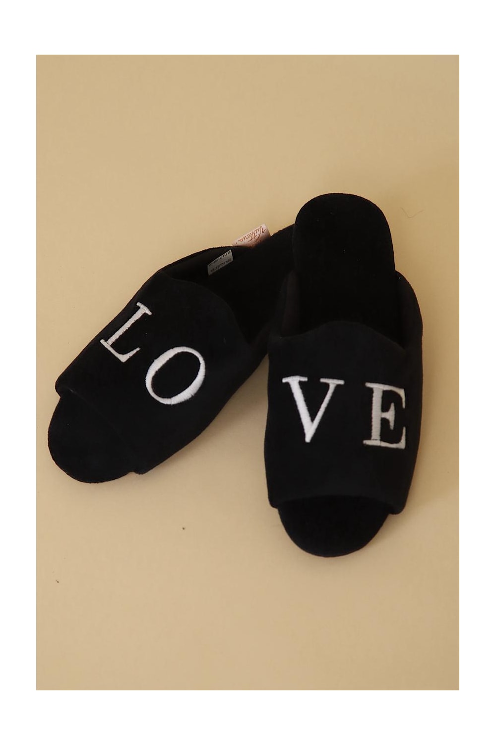 CHINELO RASTEIRO COM BORDADO LOVE (808-A)