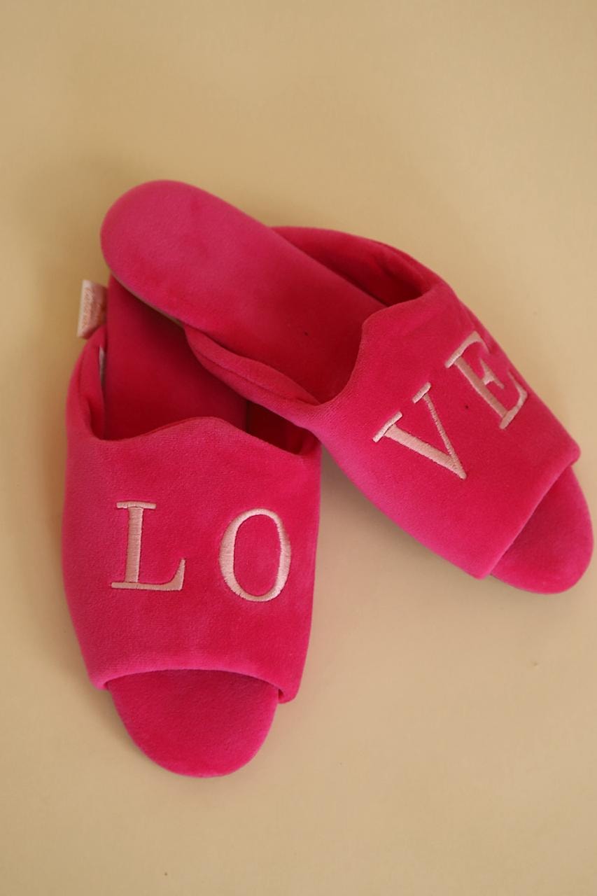 CHINELO RASTEIRO COM BORDADO LOVE (808-A)